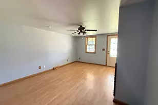 411 Broadway St, Depue, IL 61322 - Photo 19