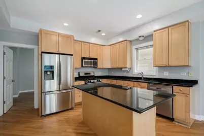 3759 N Ashland Avenue #2, Chicago, IL 60613 - Photo 9