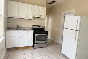 8353 S Brandon Ave, Chicago, IL 60617 - Photo 11