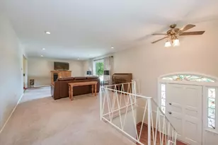 1058 W Illinois Ave, Palatine, IL 60067 - Photo 5