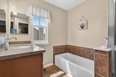 3350 Moraine Drive, Aurora, IL 60506 - Photo 33