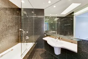 171 W Goethe St, Chicago, IL 60610 - Photo 27