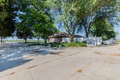 752 E Ill St 34 Highway, Earlville, IL 60518 - Photo 25