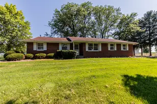 752 E Ill St 34 Hwy, Earlville, IL 60518 - Photo 1