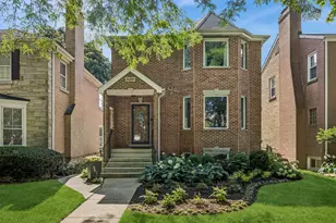 6341 N Le Mai Ave, Chicago, IL 60646 - Photo 1