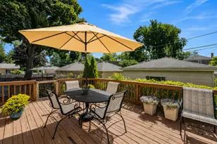 6341 N Le Mai Ave, Chicago, IL 60646 - Photo 23