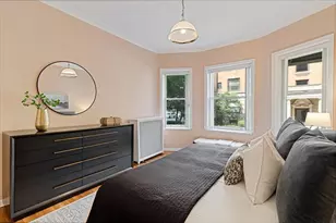 684 W Irving Park Rd, Chicago, IL 60613 - Photo 33