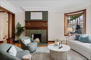 684 W Irving Park Rd, Chicago, IL 60613 - Photo 9