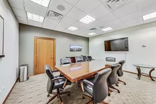 111 E Chestnut St, Chicago, IL 60611 - Photo 33