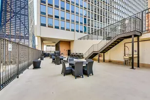 111 E Chestnut St, Chicago, IL 60611 - Photo 27