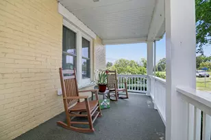 125 W 1st Ave, Clifton, IL 60927 - Photo 3