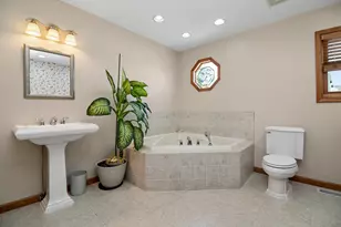 125 W 1st Ave, Clifton, IL 60927 - Photo 25