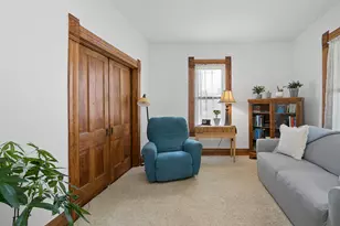 125 W 1st Ave, Clifton, IL 60927 - Photo 5