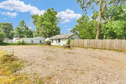1408 Hedge Road, Champaign, IL 61821 - Photo 23