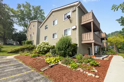 207 Fremont Street #3, Woodstock, IL 60098 - Photo 11