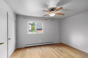 207 Fremont St, Woodstock, IL 60098 - Photo 5