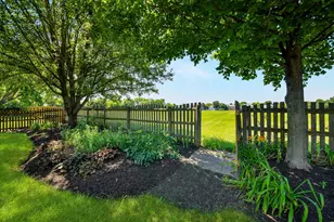 2721 Springdale Cir, Naperville, IL 60564 - Photo 27