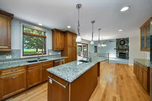 2721 Springdale Cir, Naperville, IL 60564 - Photo 7