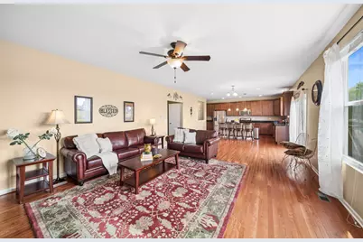 4355 Fraser Circle, Naperville, IL 60564 - Photo 5