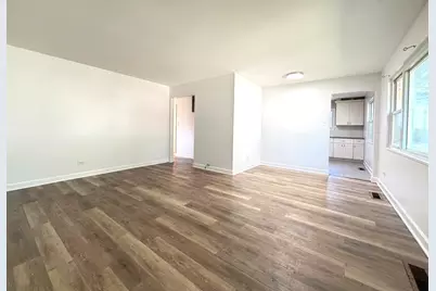 1326 Imperial Avenue, Calumet City, IL 60409 - Photo 5