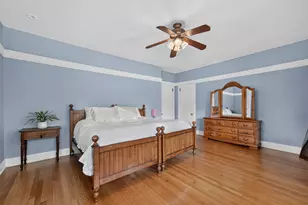 729 W Downer Pl, Aurora, IL 60506 - Photo 79