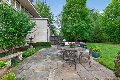 729 W Downer Place, Aurora, IL 60506 - Photo 119