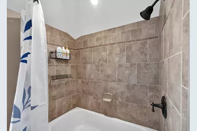 729 W Downer Place, Aurora, IL 60506 - Photo 105