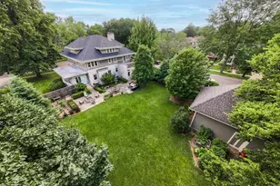 729 W Downer Pl, Aurora, IL 60506 - Photo 125