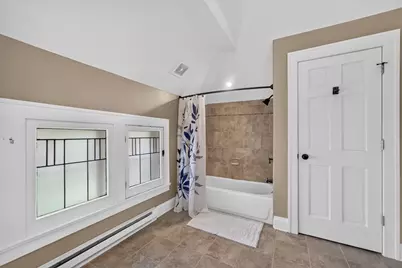 729 W Downer Place, Aurora, IL 60506 - Photo 103