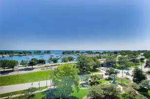 3200 N Lake Shore Dr, Chicago, IL 60657 - Photo 25