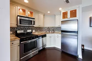 3200 N Lake Shore Dr, Chicago, IL 60657 - Photo 19