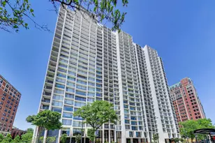 3200 N Lake Shore Dr, Chicago, IL 60657 - Photo 3