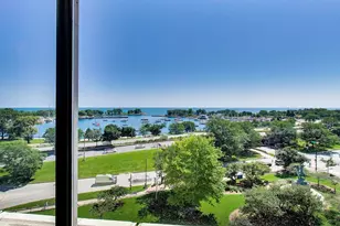3200 N Lake Shore Dr, Chicago, IL 60657 - Photo 15