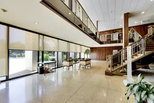 3200 N Lake Shore Dr, Chicago, IL 60657 - Photo 9