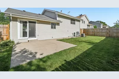1036 E Meadow Lake Drive, Palatine, IL 60074 - Photo 33