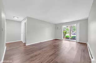 1103 Miller Ln, Buffalo Grove, IL 60089 - Photo 11