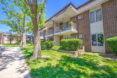 1103 Miller Lane #105, Buffalo Grove, IL 60089 - Photo 1