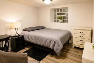 8202 S Muskegon Ave, Chicago, IL 60617 - Photo 7
