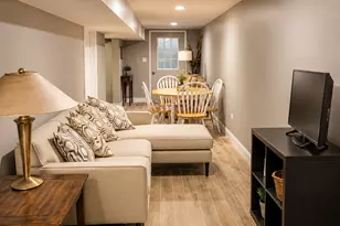 8202 S Muskegon Ave, Chicago, IL 60617 - Photo 3