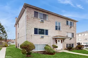 10382 Michael Todd Terrace, Glenview, IL 60025 - Photo 3