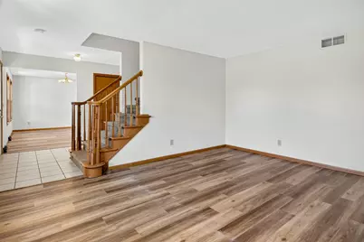 735 Kristi Drive, Byron, IL 61010 - Photo 5