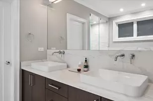 925 W Montana St, Chicago, IL 60614 - Photo 13