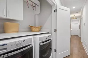 925 W Montana St, Chicago, IL 60614 - Photo 23