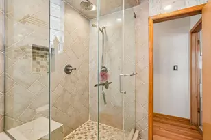 1914 W Farwell Ave, Chicago, IL 60626 - Photo 17