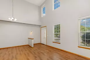 2255 Georgetown Cir, Aurora, IL 60503 - Photo 5