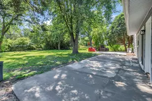 1460 Indian Hill Ave, Hanover Park, IL 60133 - Photo 19