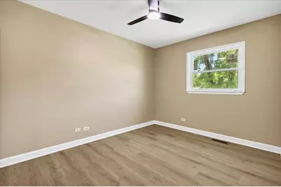 1460 Indian Hill Avenue, Hanover Park, IL 60133 - Photo 13