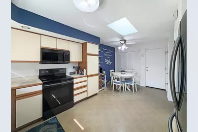 550 N Sierra Drive #15, Freeport, IL 61032 - Photo 15