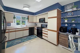 550 N Sierra Dr, Freeport, IL 61032 - Photo 11