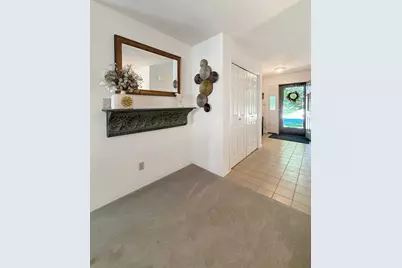 550 N Sierra Drive #15, Freeport, IL 61032 - Photo 9